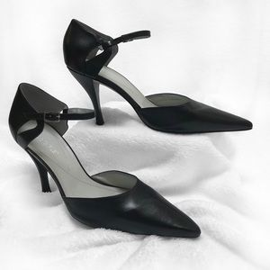 BCBGIRLS ankle strap, point toe dressy heels. Sz 8
